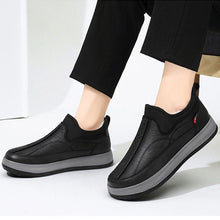 Load image into Gallery viewer, Winter Warm Fleece Snow Boots Round-toed Platform Ankle Boot Fashion Simple Non-slip Flat Cotton Shoes Men +