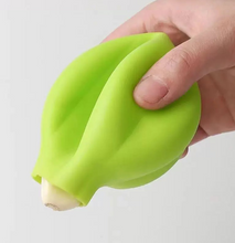 Load image into Gallery viewer, Manual Garlic Peeler Garlic Shape Household Cooking Tool Kitchen Gadget +