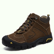 Load image into Gallery viewer, Men's Winter Plus Size Velvet Warm Outdoor Shoes +