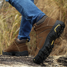 Load image into Gallery viewer, Men's Winter Plus Size Velvet Warm Outdoor Shoes +