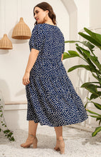 Load image into Gallery viewer, Women's Plus Size Short Sleeve Printed Dress