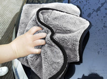 Load image into Gallery viewer, Microfiber Car Wash Towel Absorbent Car Supplies Cleaning Cloth +
