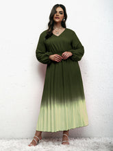 Load image into Gallery viewer, New Plus Size Women&#39;s Temperament Gradient Pleated Dress +
