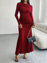 Load image into Gallery viewer, Solid Color Hip-wrapped One-shoulder Dress +

