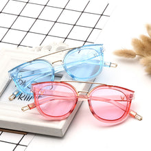 Load image into Gallery viewer, Retro Sunglasses Color Match Fashionable Sunglasses +
