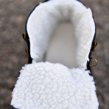 Load image into Gallery viewer, Men and Women Winter Boots +
