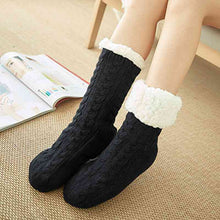 Load image into Gallery viewer, Contrast Winter Socks +
