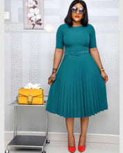 Load image into Gallery viewer, Round Neck Plus Size Mother&#39;s Dress Female Pleated Dress +
