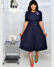 Load image into Gallery viewer, Round Neck Plus Size Mother&#39;s Dress Female Pleated Dress +
