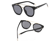 Load image into Gallery viewer, Retro Sunglasses Color Match Fashionable Sunglasses +

