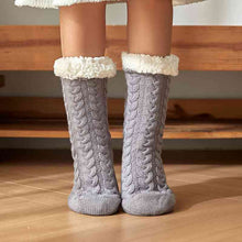 Load image into Gallery viewer, Contrast Winter Socks +
