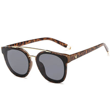 Load image into Gallery viewer, Retro Sunglasses Color Match Fashionable Sunglasses +
