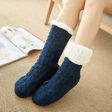 Load image into Gallery viewer, Contrast Winter Socks +

